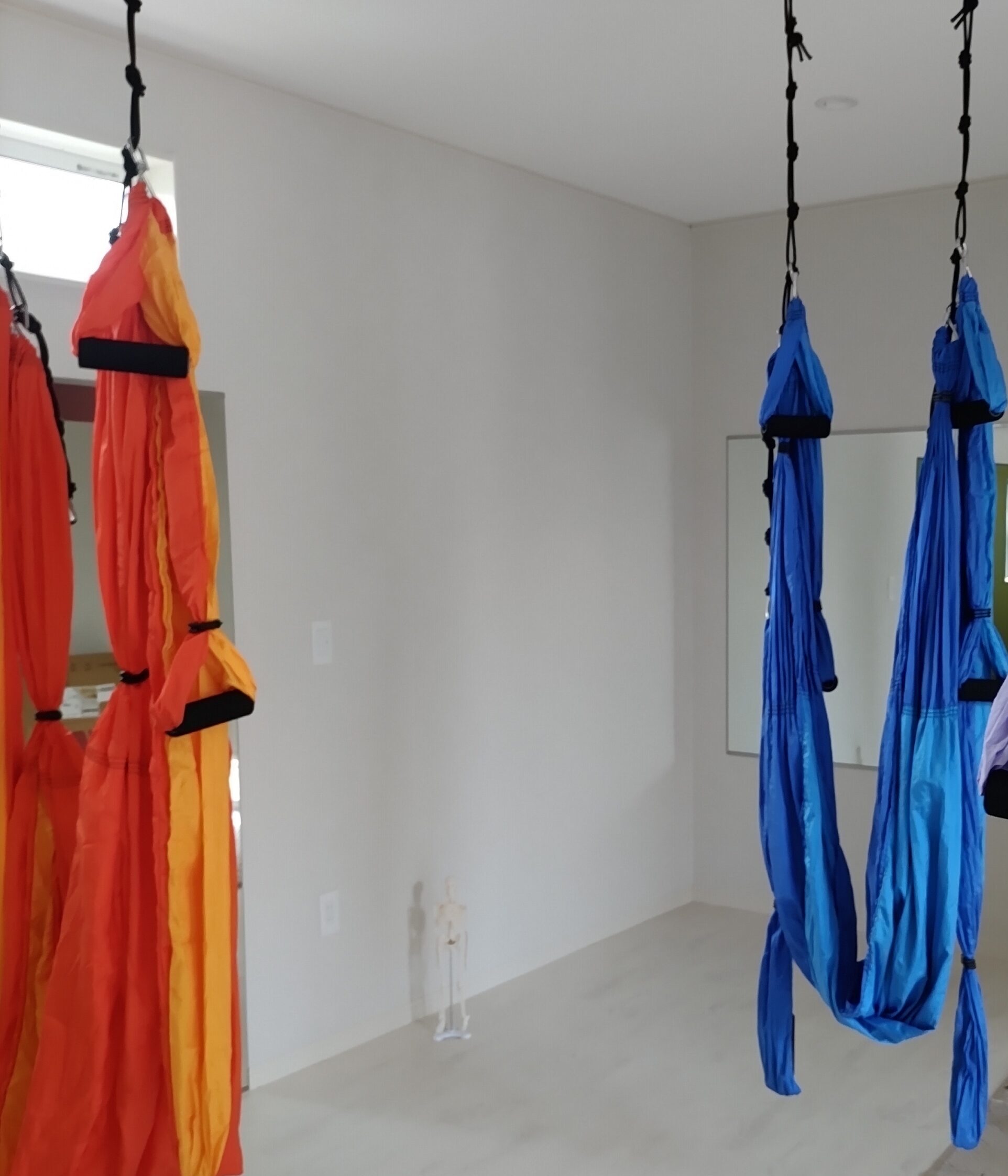 シルクサスペンション - pilates studio MiLk